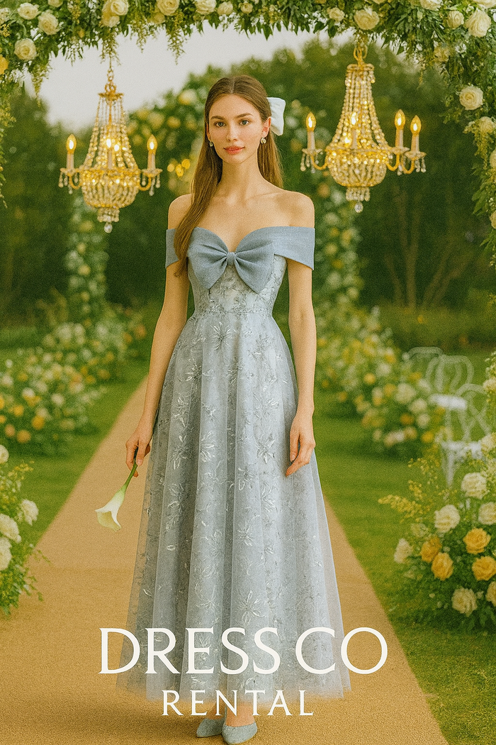 เดรสลูกไม้เปิดไหล่โบว์หน้า | Blue Bow Front Off-Shoulder Lace Dress