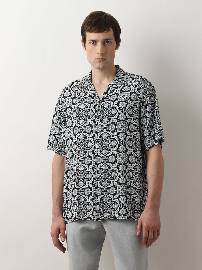 Blue Printed Cuban Collar Short Sleeves Shirt