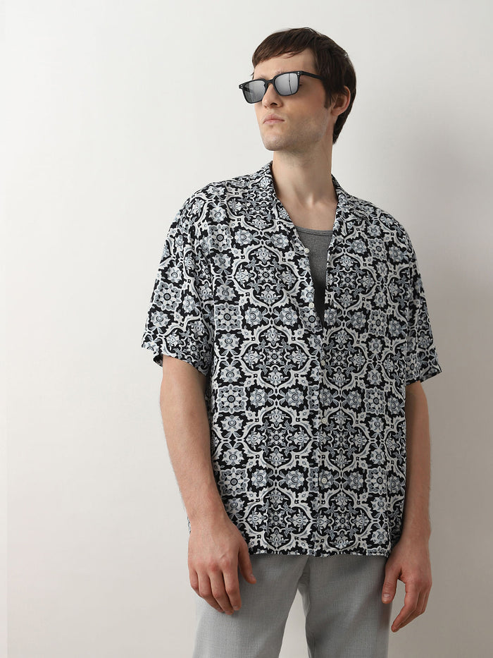 Blue Printed Cuban Collar Short Sleeves Shirt