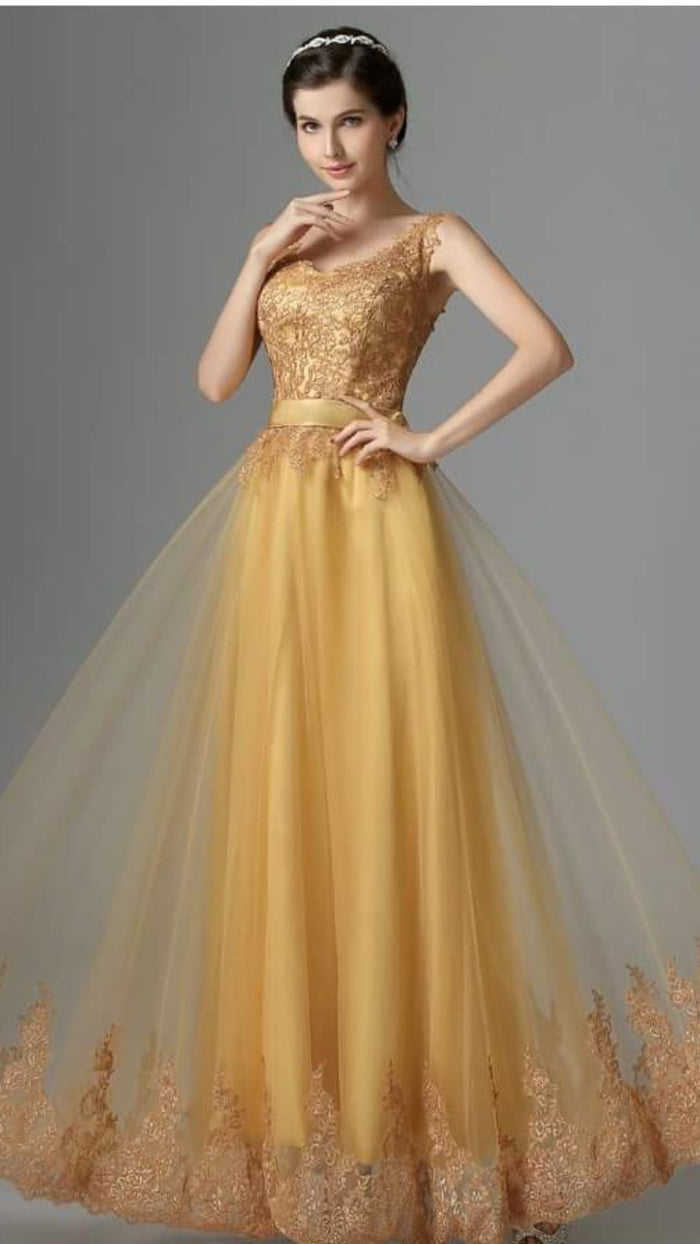 ชุดราตรีลูกไม้ปักทอง / Gold Lace & Tulle Overlay Dress
