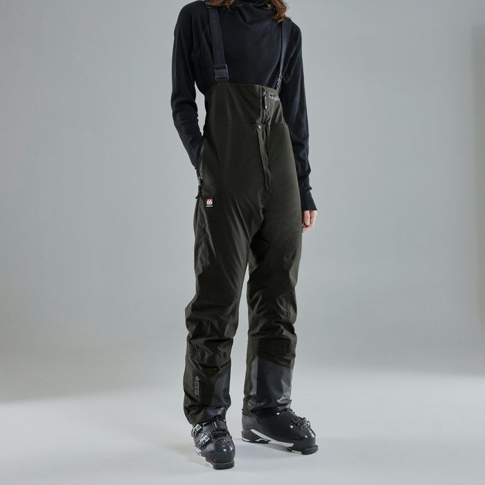 Skálafell  Dark Lichen Green model-women
