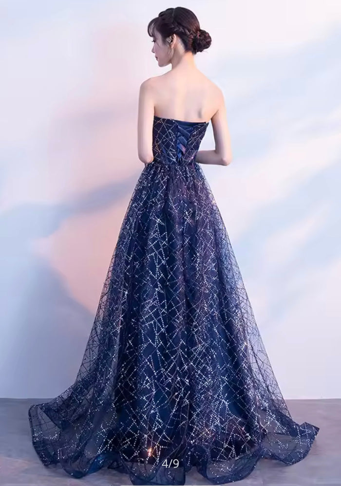 เดรสยาวสายเดี่ยวกลิตเตอร์น้ำเงิน | Midnight Blue Glitter Gown