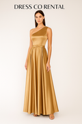 เดรสไหล่เดียวเรียบหรู / One-Shoulder Sleek Gown